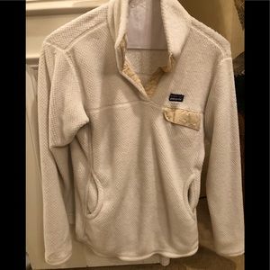 White Patagonia Women’s Pullover- Size Large